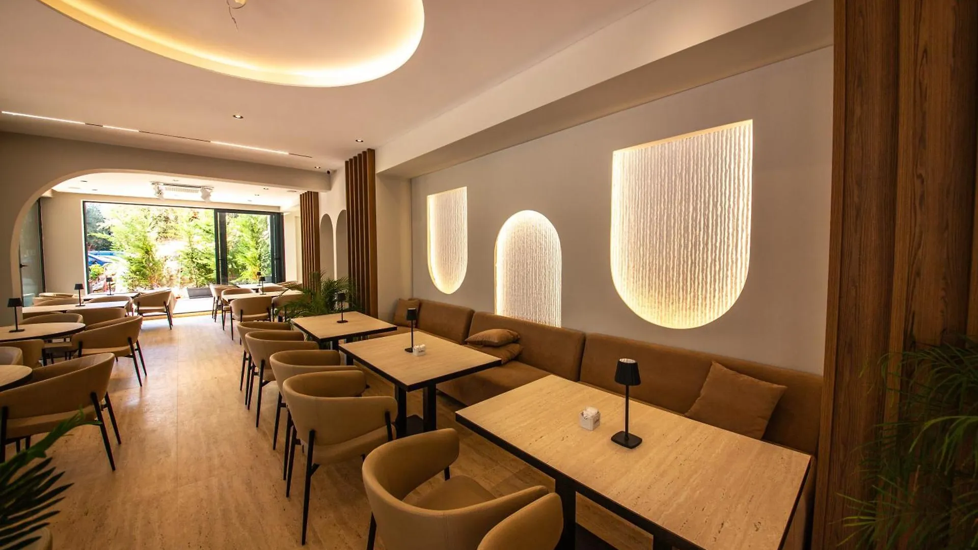 Noam Luxury Hotel Sarandë