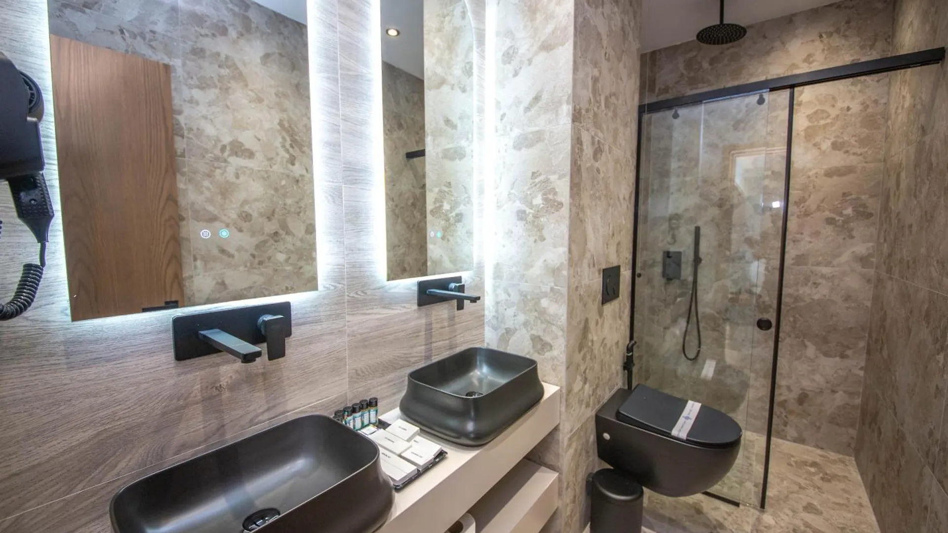 Noam Luxury Hotel Saranda