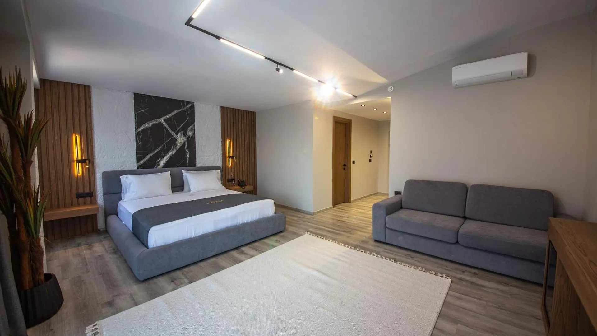 Noam Luxury Hotel Sarandë
