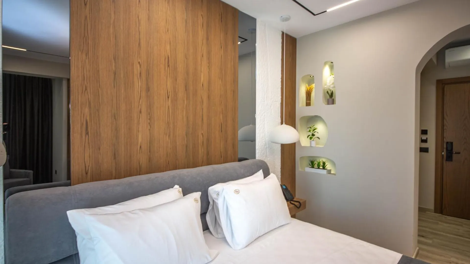 Noam Luxury Hotel Sarandë